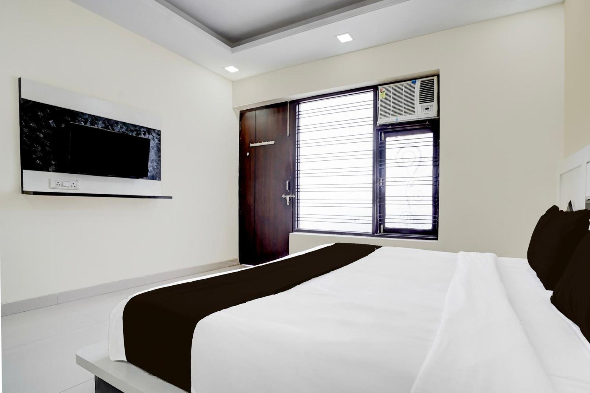 Hotel Super Collection O Sector 70 Noida Exteriér fotografie